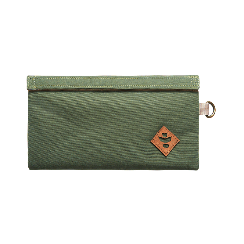 Revelry Confidant Luggage and Travel Products : Travel Bag Revelry Supply Green  